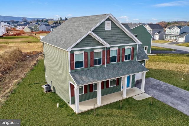 223 WOODRIDGE DR., Shippensburg, PA 17257