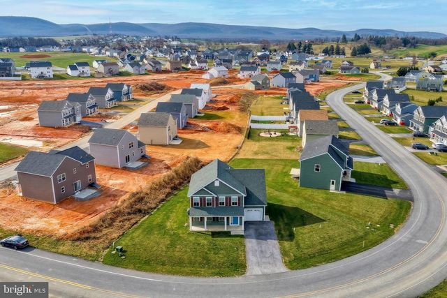 223 WOODRIDGE DR., Shippensburg, PA 17257