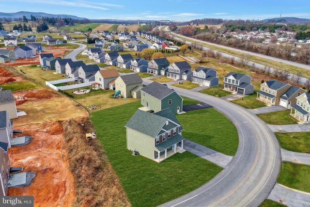 223 WOODRIDGE DR., Shippensburg, PA 17257