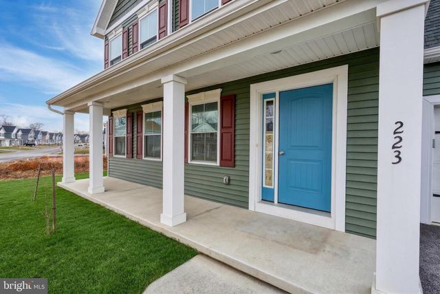 223 WOODRIDGE DR., Shippensburg, PA 17257