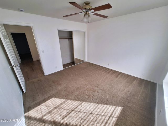 8136 W STELLA Avenue, Glendale, AZ 85303