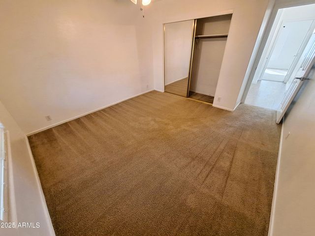 8136 W STELLA Avenue, Glendale, AZ 85303