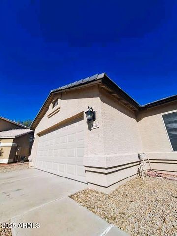 8136 W STELLA Avenue, Glendale, AZ 85303