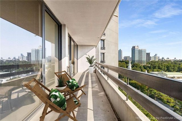 2660 Peachtree Road NW 18G, Atlanta, GA 30305