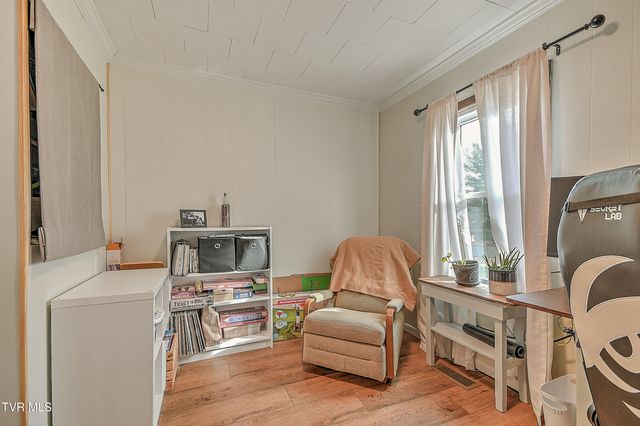 252 Ashville Avenue, Mount Carmel, TN 37645