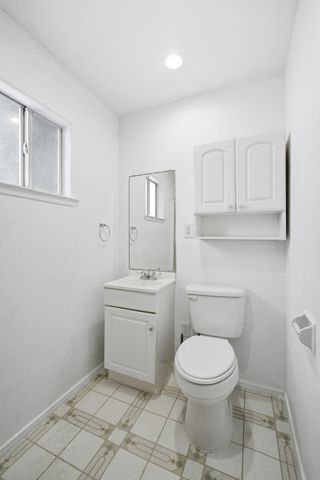 1214 S Spruce Street, Tulare, CA 93274