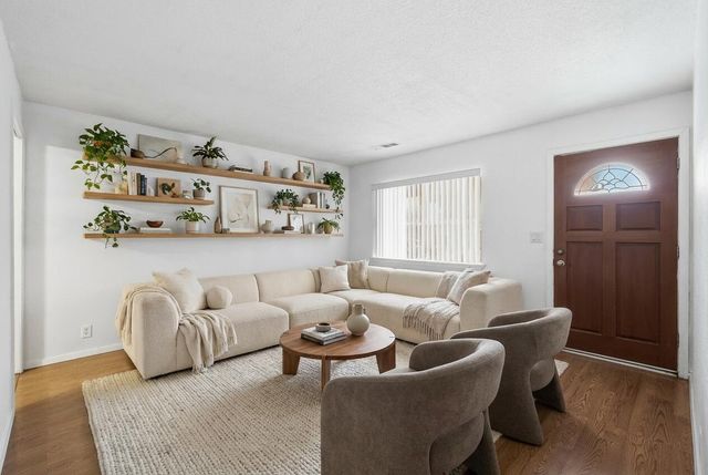 1214 S Spruce Street, Tulare, CA 93274