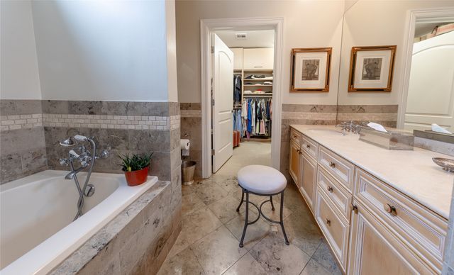 2828 Hood Street 707, Dallas, TX 75219