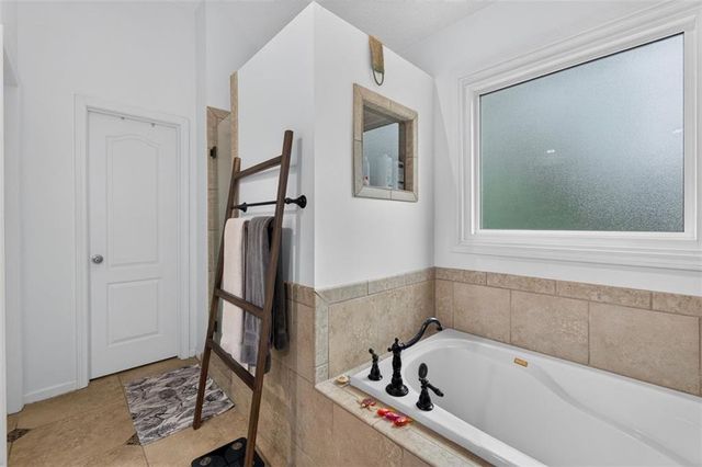13987 W 147TH Street, Olathe, KS 66062