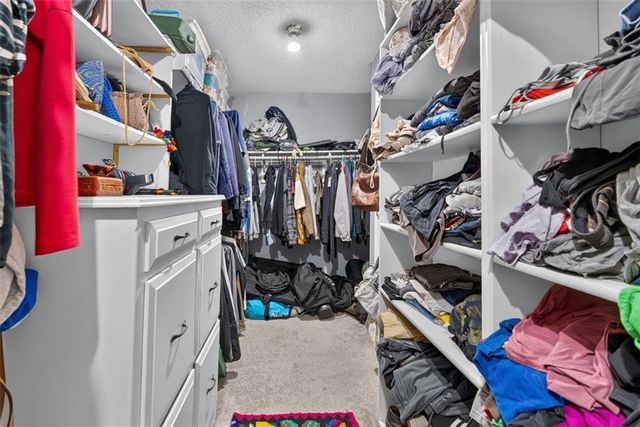 13987 W 147TH Street, Olathe, KS 66062