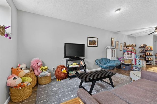 13987 W 147TH Street, Olathe, KS 66062