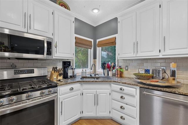 13987 W 147TH Street, Olathe, KS 66062