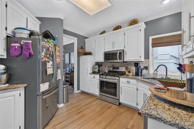 13987 W 147TH Street, Olathe, KS 66062