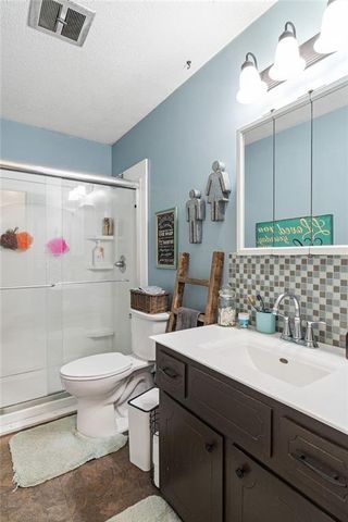 329 Lincoln Drive, Gower, MO 64454
