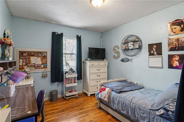 329 Lincoln Drive, Gower, MO 64454