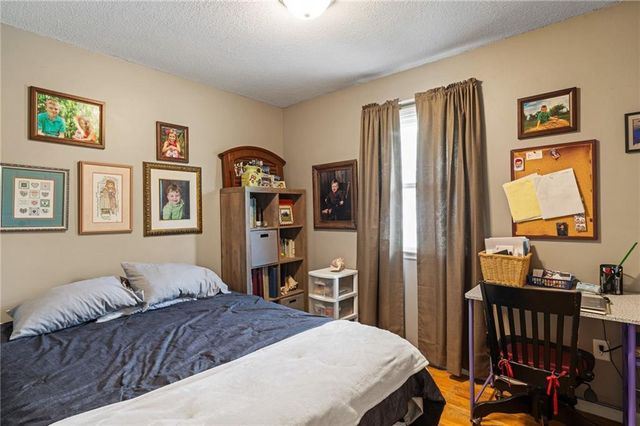 329 Lincoln Drive, Gower, MO 64454