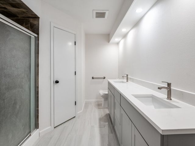 2035 Avignon Drive, Carrollton, TX 75007