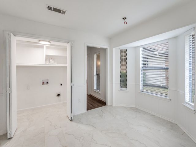 2035 Avignon Drive, Carrollton, TX 75007