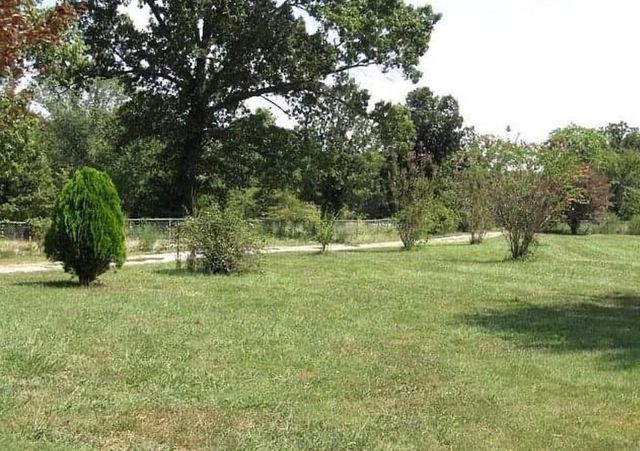 2491 Fred White Rd, Columbia, TN 38401