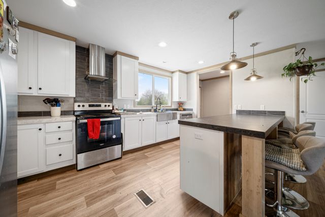 2491 Fred White Rd, Columbia, TN 38401