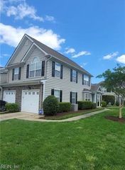 4200 Gunston DR, Suffolk, VA 23434