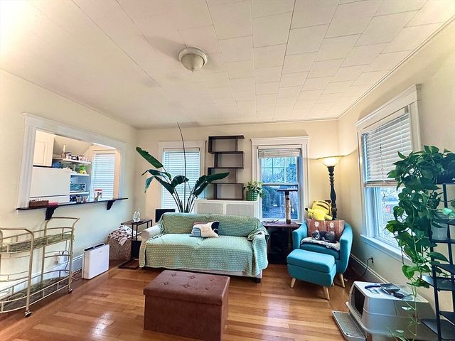 2 Mapleton St 1, Boston, MA 02135