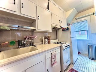 2 Mapleton St 1, Boston, MA 02135