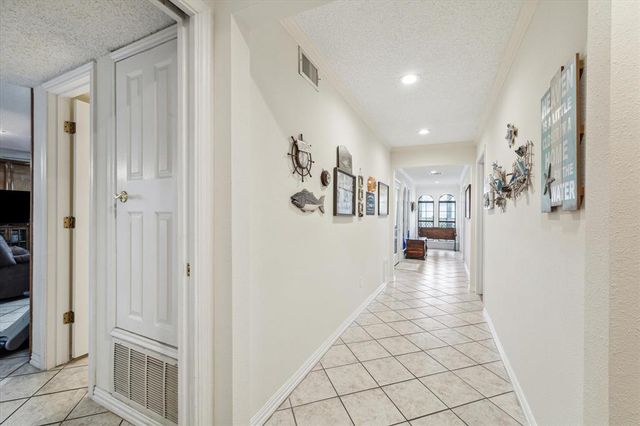 3610 17th Street N, Texas City, TX 77590
