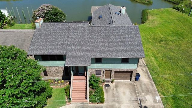 3610 17th Street N, Texas City, TX 77590