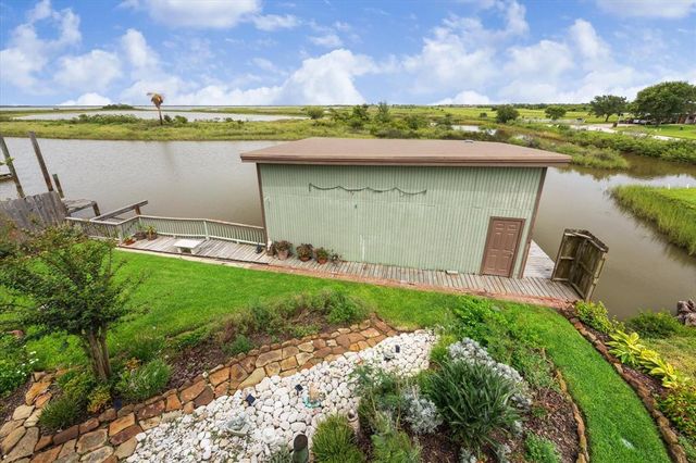 3610 17th Street N, Texas City, TX 77590
