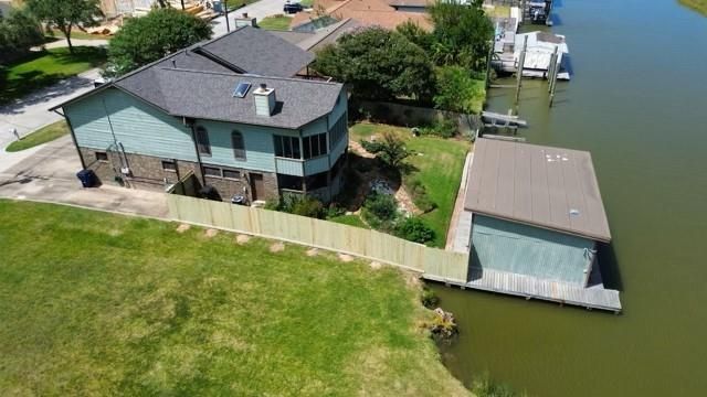 3610 17th Street N, Texas City, TX 77590