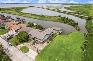 3610 17th Street N, Texas City, TX 77590