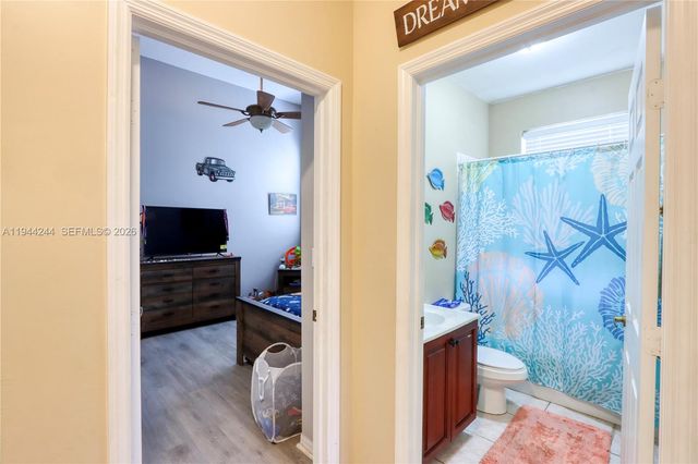 2845 Fairways Dr, Homestead, FL 33035