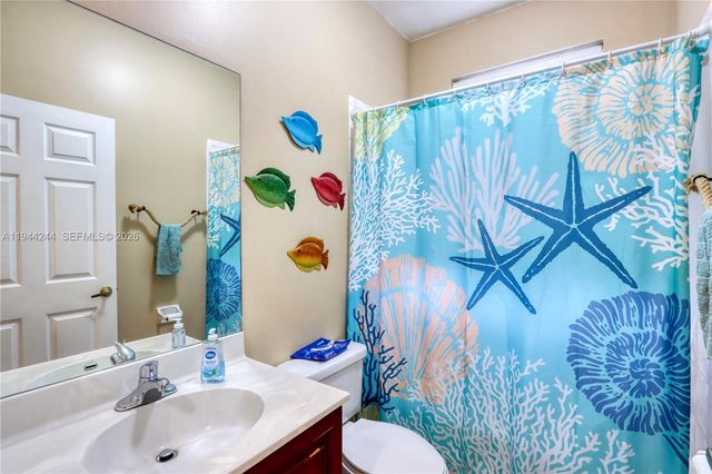 2845 Fairways Dr, Homestead, FL 33035