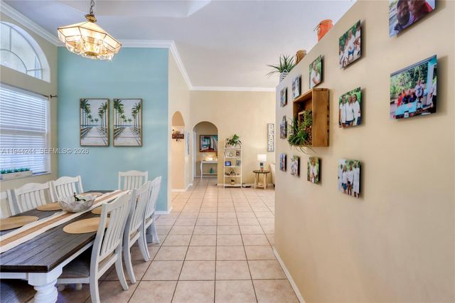 2845 Fairways Dr, Homestead, FL 33035