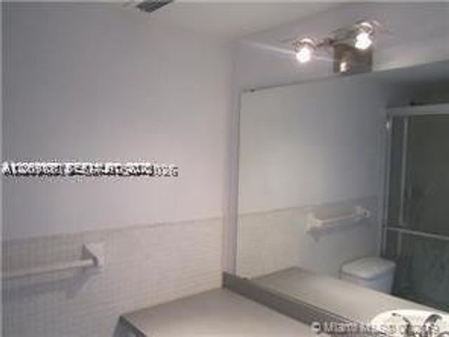 16701 NE 14th Ave 203, Miami, FL 33162
