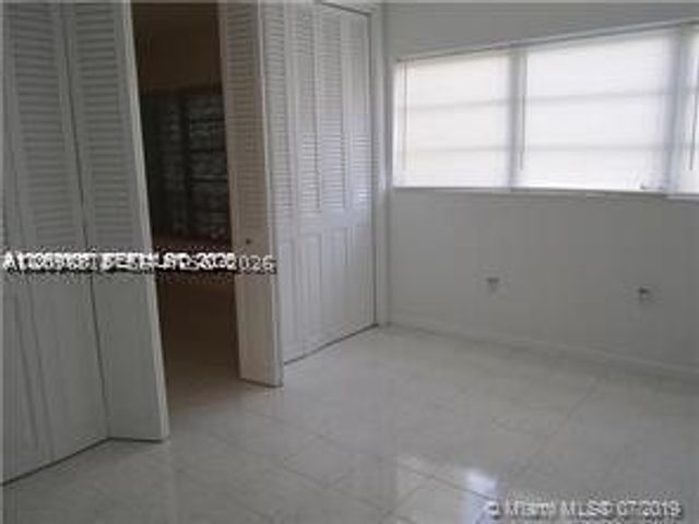 16701 NE 14th Ave 203, Miami, FL 33162