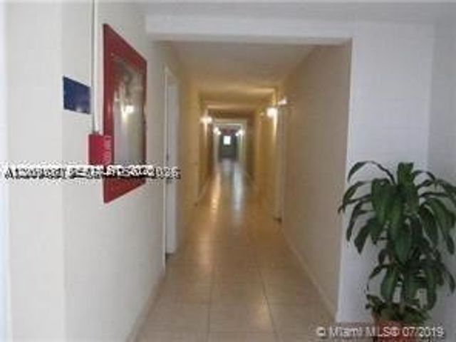 16701 NE 14th Ave 203, Miami, FL 33162
