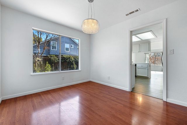 7396 N Price Avenue, Fresno, CA 93720