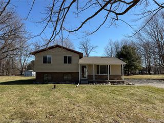 152 Crooked Limb Drive, Lapeer Township, MI 48446