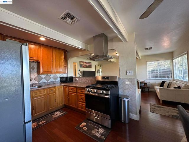 29 DELTA DR, Bay Point, CA 94565