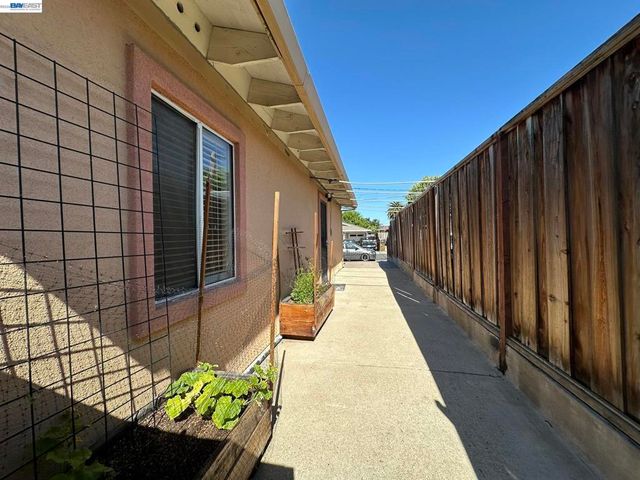 29 DELTA DR, Bay Point, CA 94565