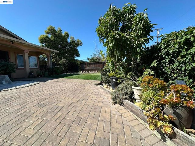 29 DELTA DR, Bay Point, CA 94565