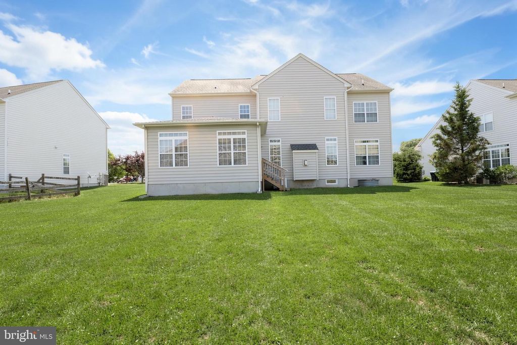 Image 38 of property listing at 529 GINN ST, Townsend, DE 19734