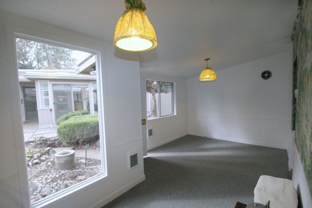 4223 S Perry St, Spokane, WA 99203