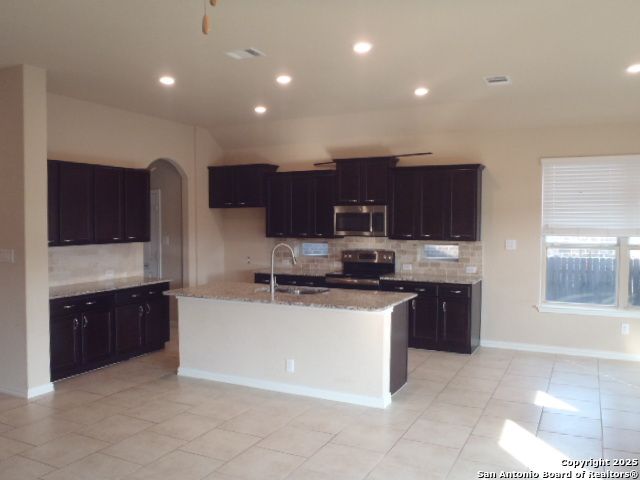 2042 Carter Ln, New Braunfels, TX 78130