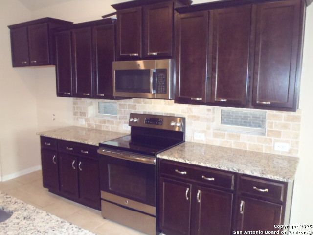 2042 Carter Ln, New Braunfels, TX 78130