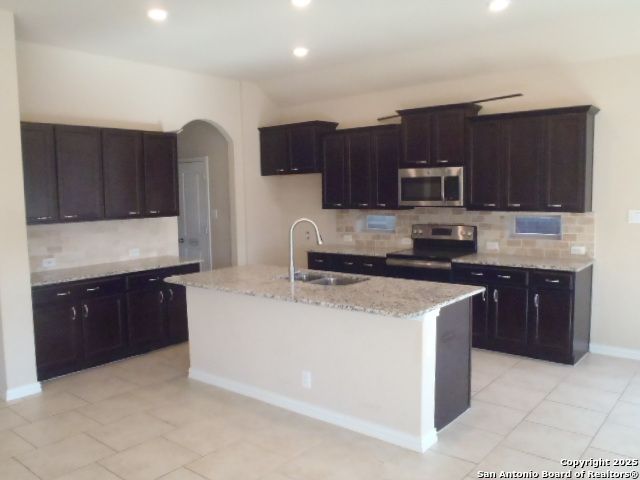 2042 Carter Ln, New Braunfels, TX 78130