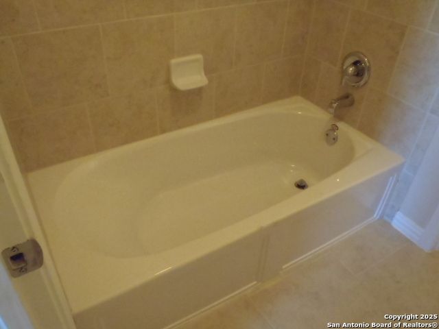 2042 Carter Ln, New Braunfels, TX 78130