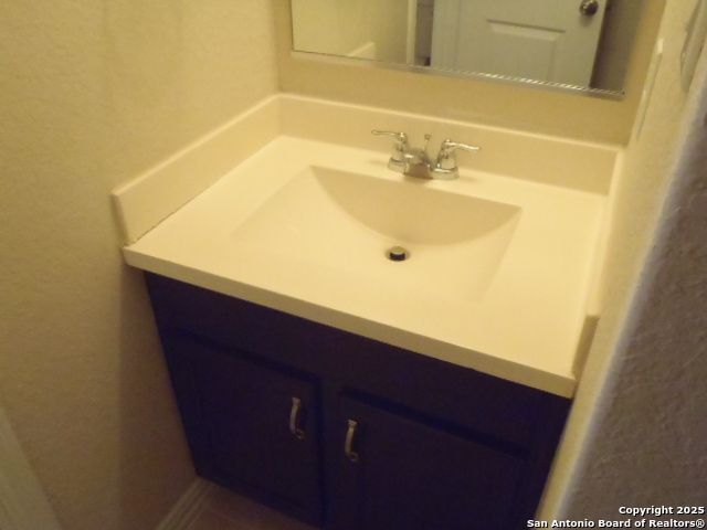 2042 Carter Ln, New Braunfels, TX 78130